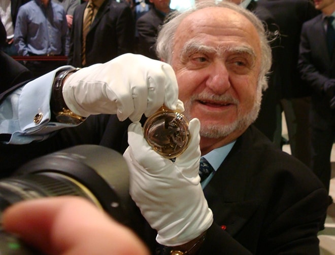 N.G. Hayek presenting Marie-Antoinette Grande Complication pocket-watch – N° 1160