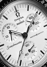 MoonSwatch 1965 close up