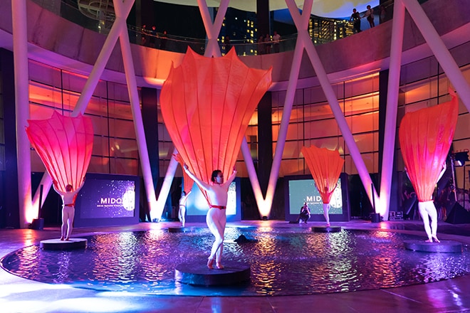 Mido feiert in Singapur sein 100. Jubiläum