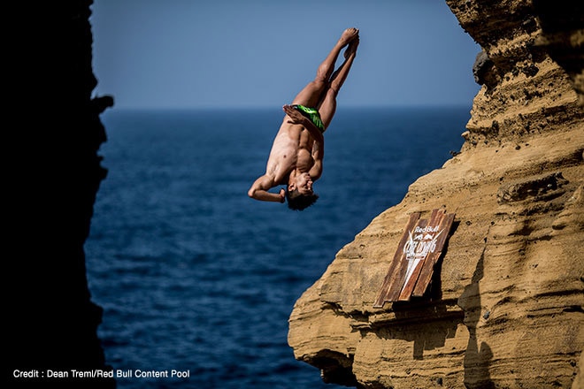 MIDO X RED BULL CLIFF DIVING