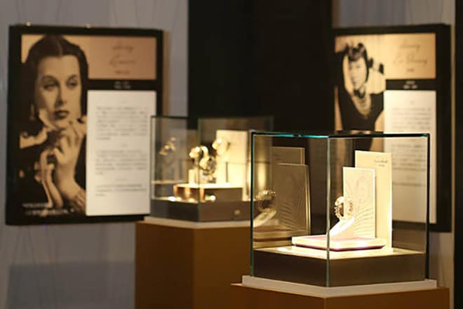 Celebrating Women with Glashütte Original