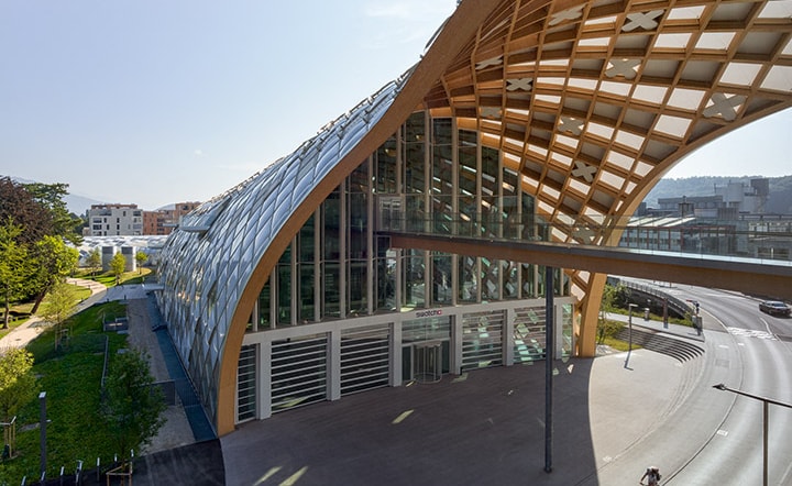 SWATCH WEIHT NEUEN HAUPTSITZ IN BIEL EIN