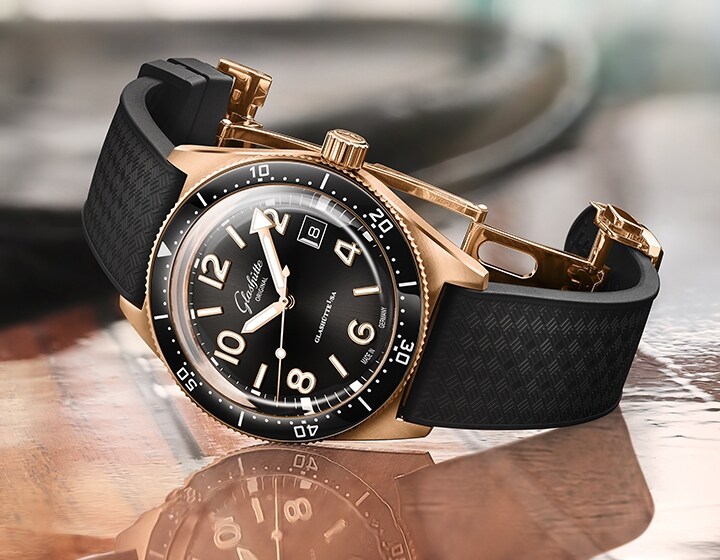 Glashütte Original SeaQ in Schwarz und Rotgold