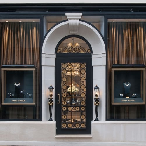 Acquisition of a building at New Bond Street in London